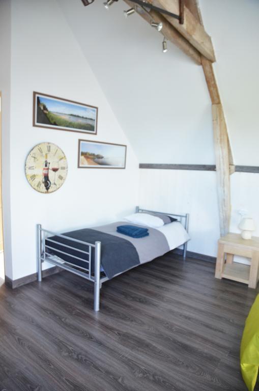 Bed and Breakfast La Petite Ferme Mazé Zimmer foto